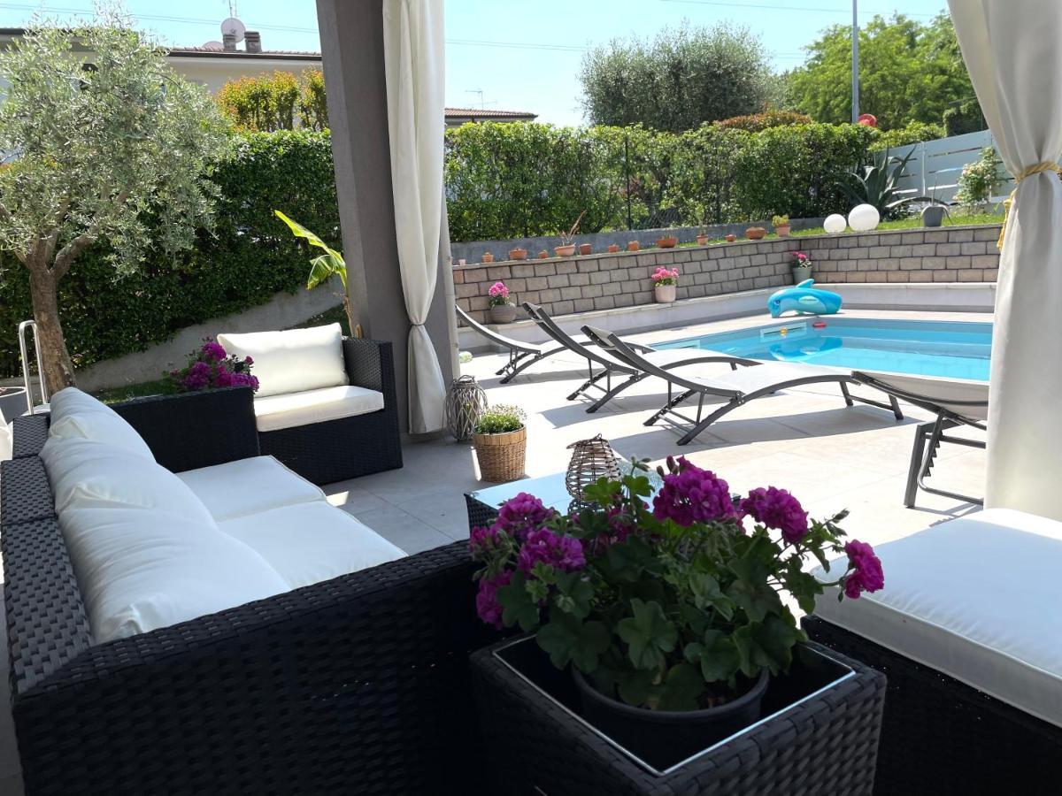 A Casa Di Sabina Otel Desenzano del Garda Dış mekan fotoğraf